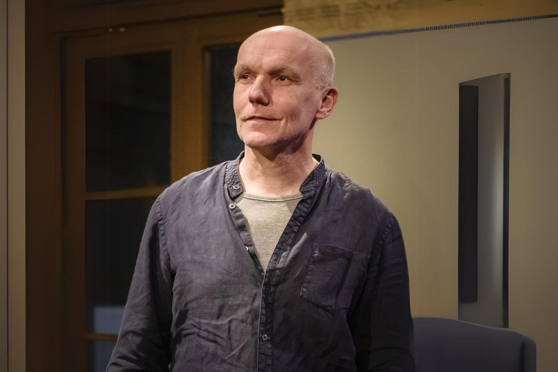 Potraitbild des Schauspielers Christian Wirmer.